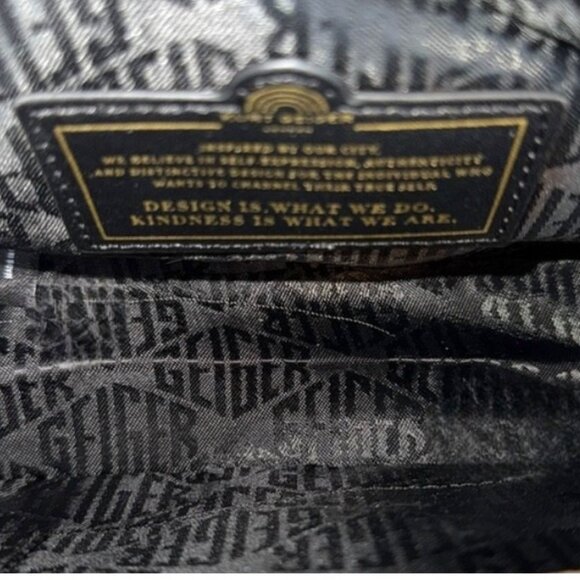 Kurt Geiger Kensington Shoreditch Snake Embossed Small Camera Crossbody Bag New - Picture 10 of 14